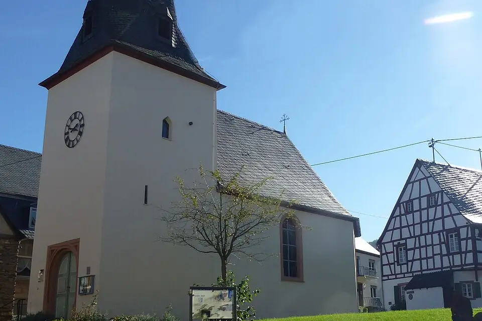 Authentischer Reisemoment in Mosel – passend zu Kurzreise Mosel mit dem Bus – Route & Leistungen