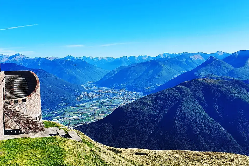 Landschaft und Sehenswürdigkeiten in Tessin für Vereinsreise Tessin mit dem Bus – Tipps zur Auswahl