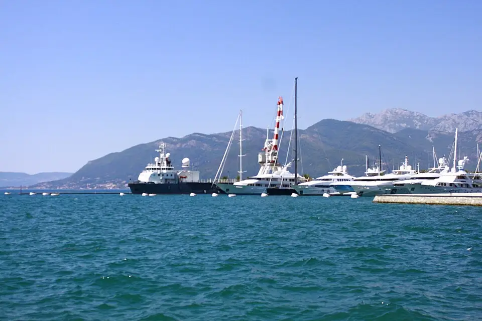 Landschaft und Sehenswürdigkeiten in Montenegro für Kurzreise Montenegro mit dem Bus – Route & Leistungen