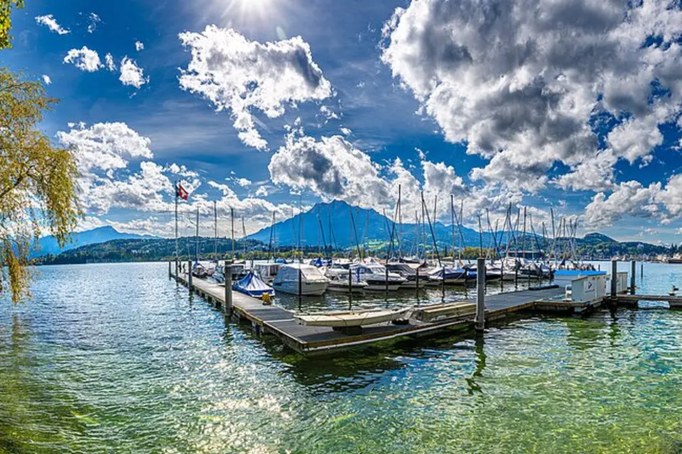 Authentischer Reisemoment in Vierwaldstättersee – passend zu Singlereise Vierwaldstättersee mit dem Bus – Route & Leistungen