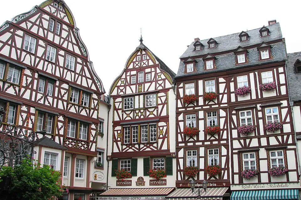 Landschaft und Sehenswürdigkeiten in Mosel für Busreise Mosel in kleiner Gruppe – ehrlich eingeordnet