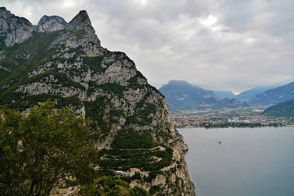 Authentischer Reisemoment in Gardasee – passend zu Busreise Gardasee mit Panoramabahn – Route & Leistungen