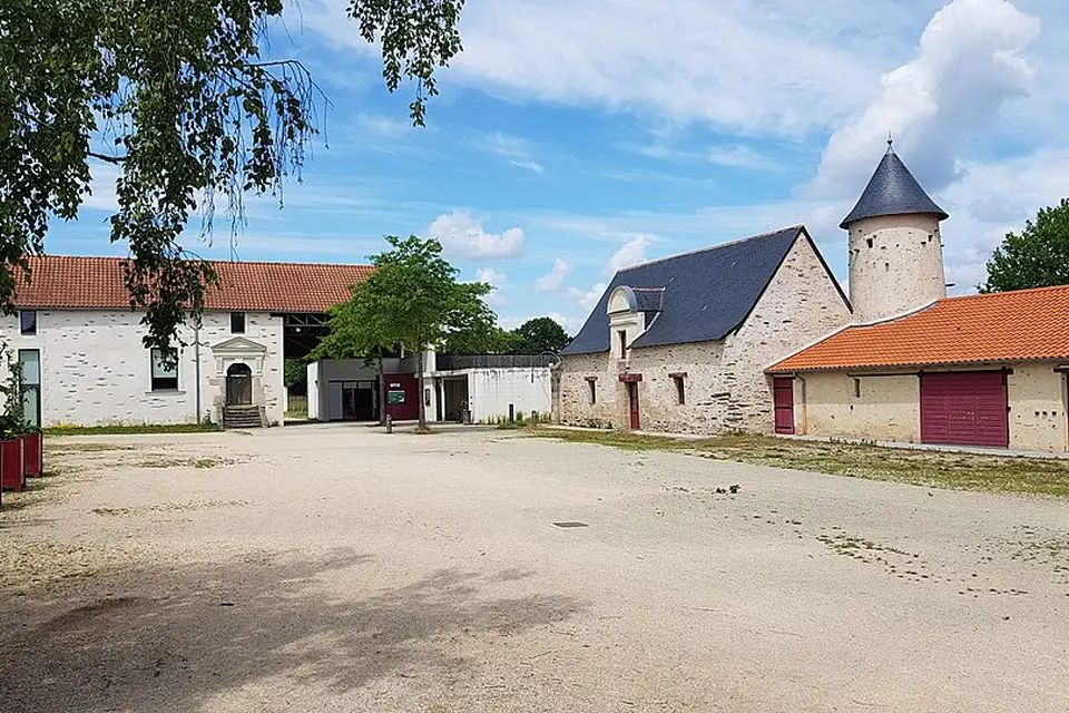 Landschaft und Sehenswürdigkeiten in Bretagne für Busreise Bretagne mit Halbpension – Dauer & Komfort