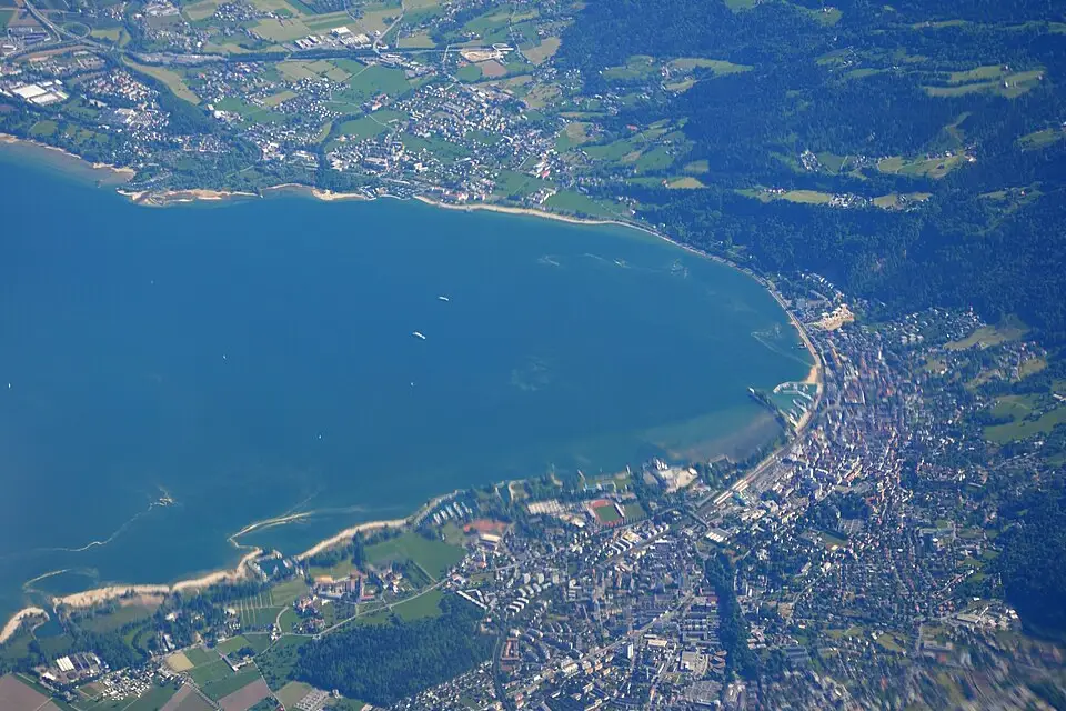 Authentischer Reisemoment in Vorarlberg – passend zu Busreise Vorarlberg ab Berlin – Dauer & Komfort