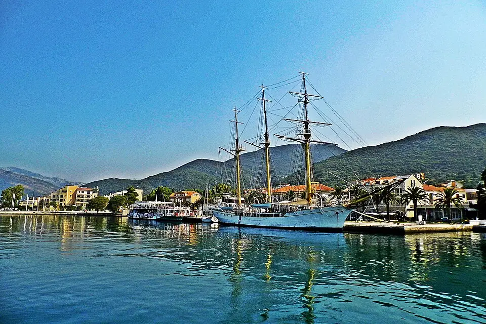 Landschaft und Sehenswürdigkeiten in Montenegro für Busreise Montenegro ab Hamburg – Route & Leistungen