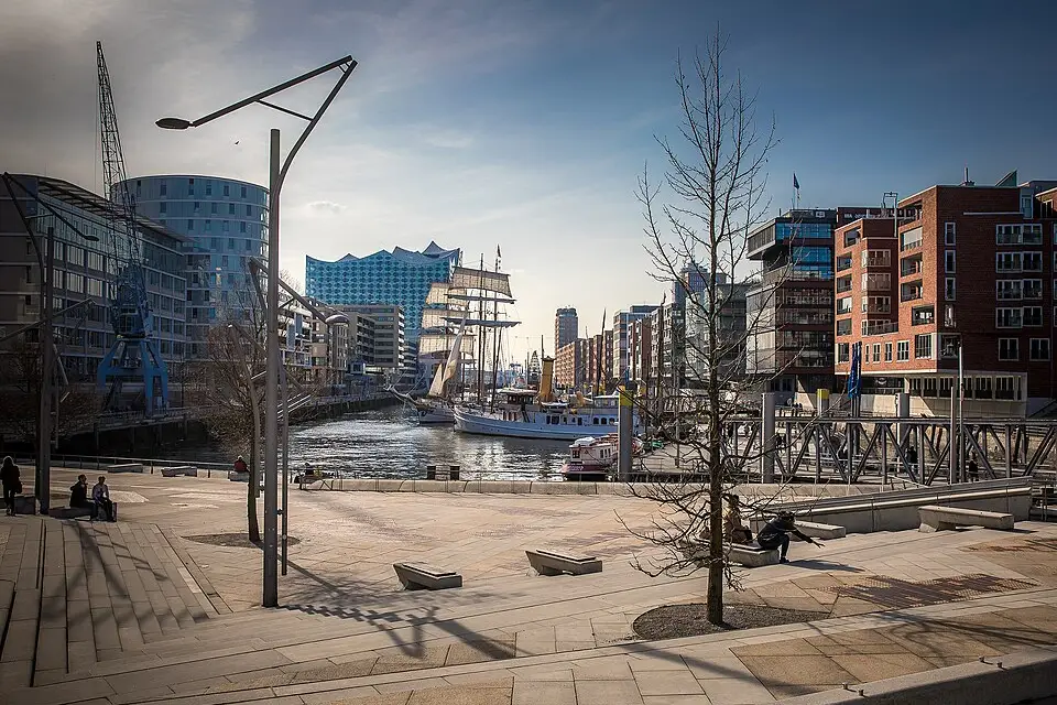 Landschaft und Sehenswürdigkeiten in Hamburg für Kulturreise Hamburg mit dem Bus – Tipps zur Auswahl