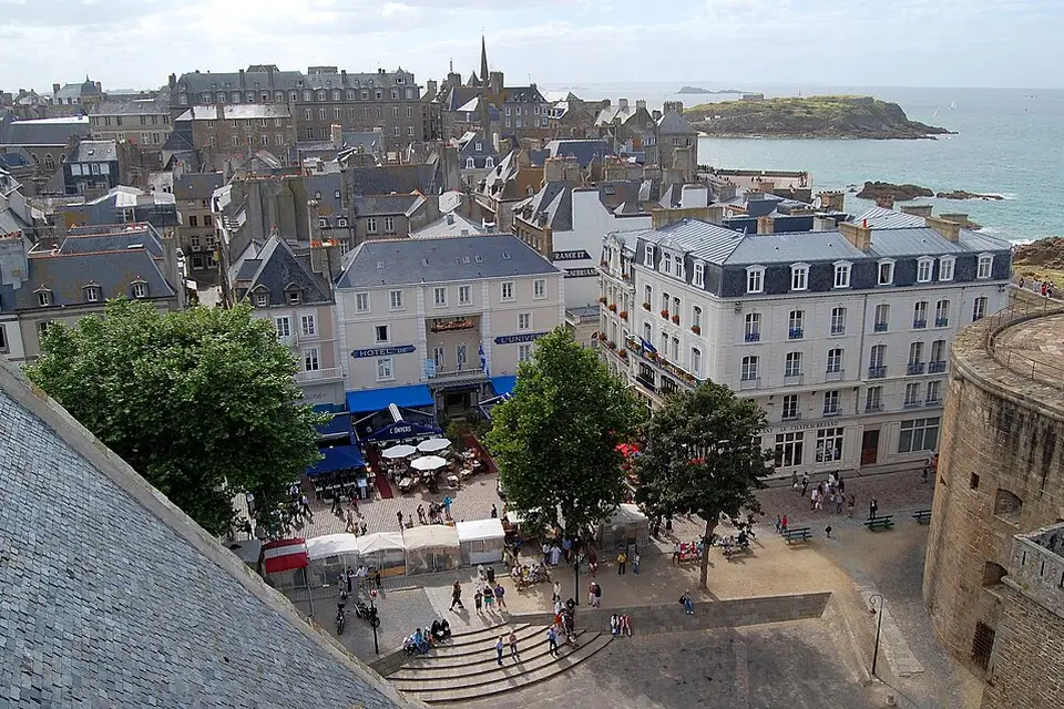 Stimmungsvolle Reiseansicht aus Bretagne für Busreise Bretagne mit Rollator – Dauer & Komfort