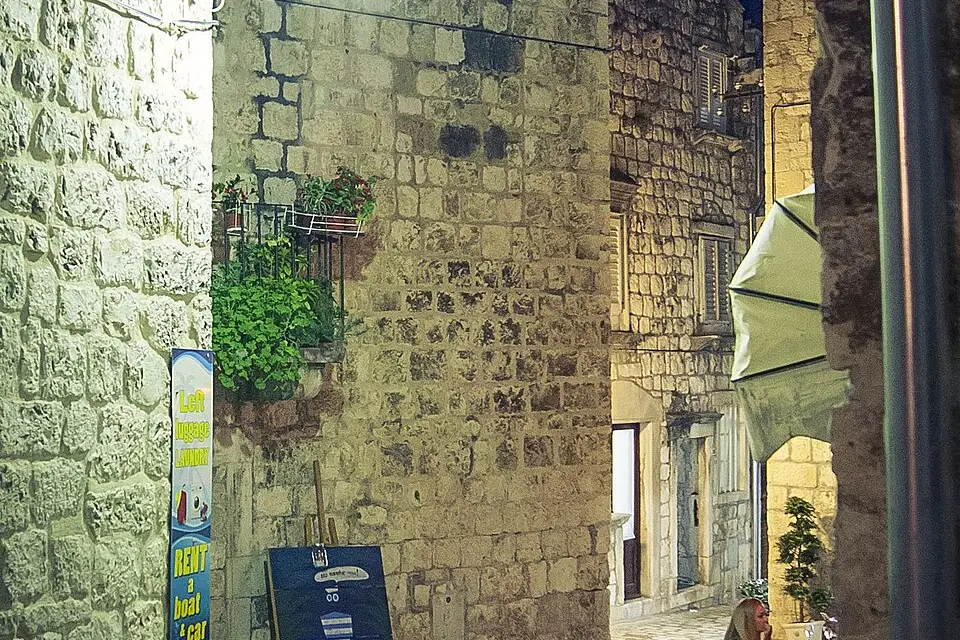 Authentischer Reisemoment in Dalmatien – passend zu Busreise Dalmatien ab München – Tipps zur Auswahl