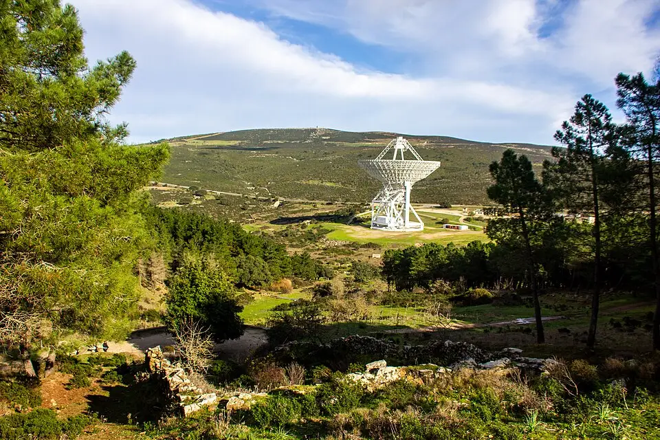 Stimmungsvolle Reiseansicht aus Sardinien für Busreise Sardinien im Frühling – Reiseguide