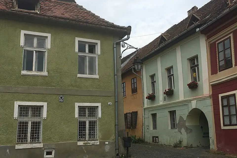 Stimmungsvolle Reiseansicht aus Siebenbuergen für Busreise Siebenbürgen mit 4-Sterne-Hotel – Reisecheck