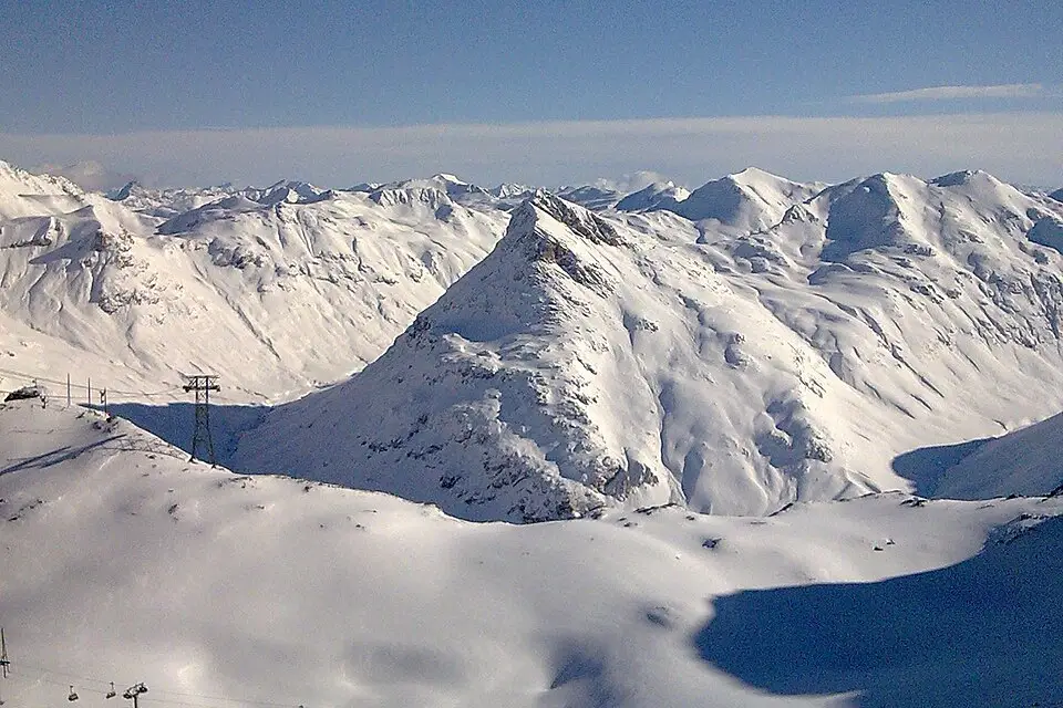 Authentischer Reisemoment in Engadin – passend zu Busreise Engadin 10 Tage – Reiseguide