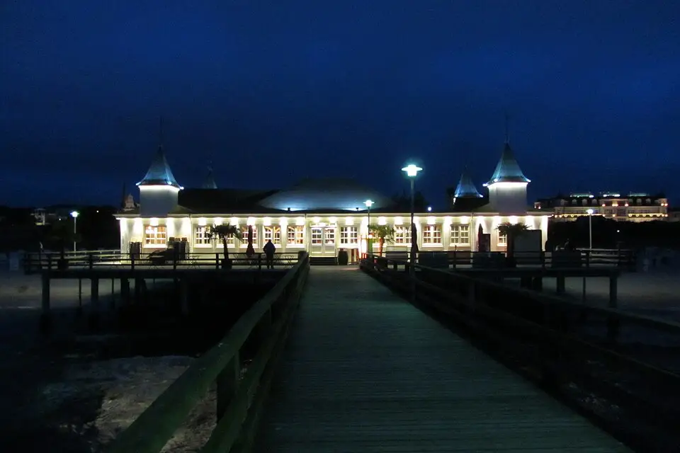 Authentischer Reisemoment in Usedom – passend zu Busreise Usedom mit Panoramabahn – Tipps zur Auswahl