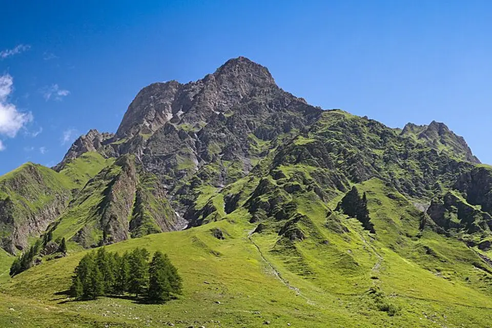 Authentischer Reisemoment in Wallis – passend zu Busreise Wallis ab Berlin – ehrlich eingeordnet