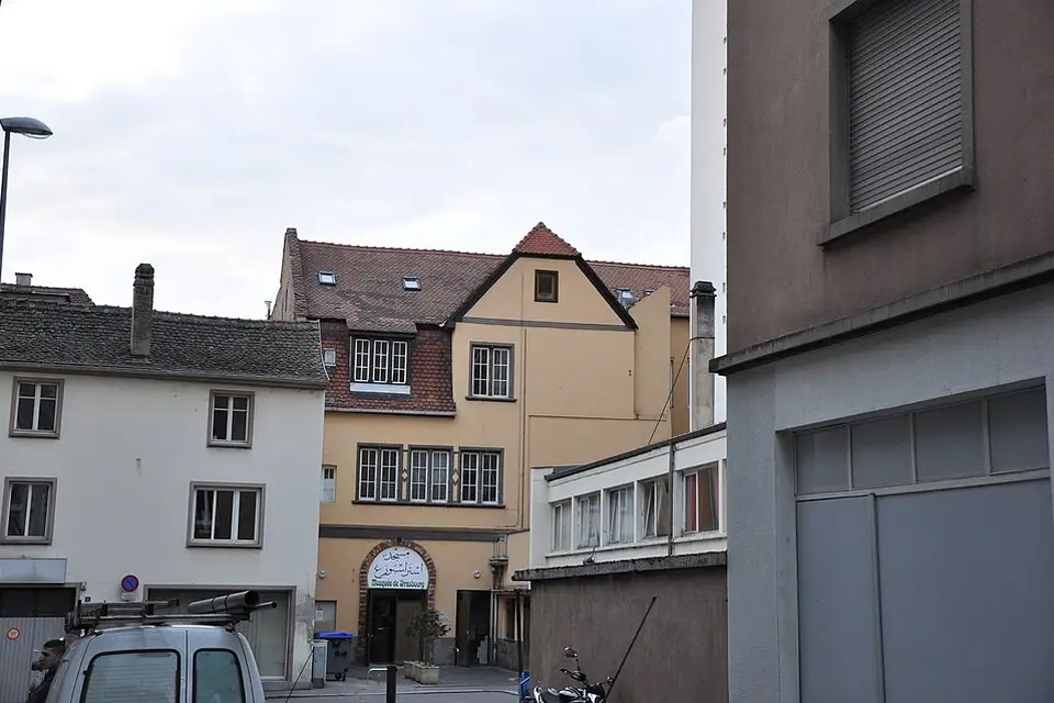 Stimmungsvolle Reiseansicht aus Elsass für Busreise Elsass ab München – ehrlich eingeordnet