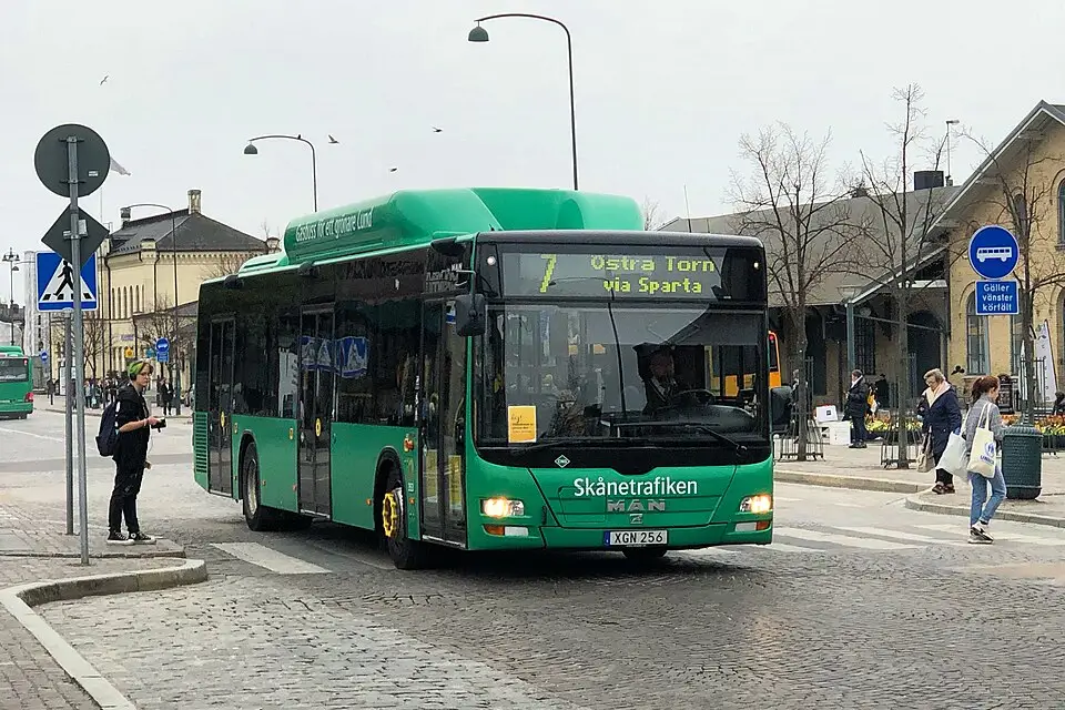 Stimmungsvolle Reiseansicht aus Südschweden für Günstige Busreise Südschweden – ehrlich eingeordnet