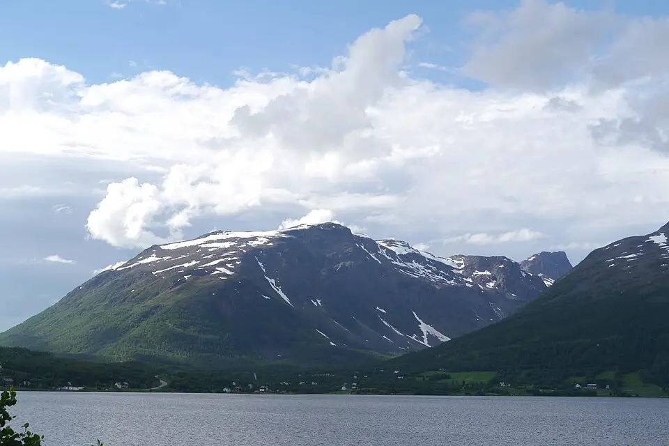 Landschaft und Sehenswürdigkeiten in Nordkap für Busreise Nordkap für Paare – Dauer & Komfort