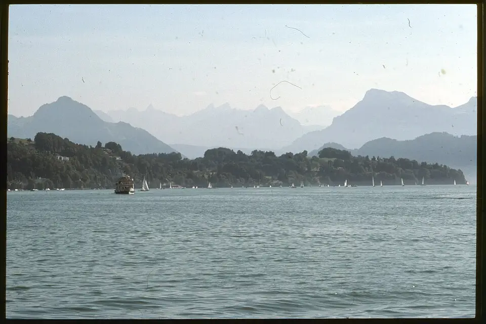 Authentischer Reisemoment in Vierwaldstättersee – passend zu Genussreise Vierwaldstättersee mit dem Bus – Route & Leistungen