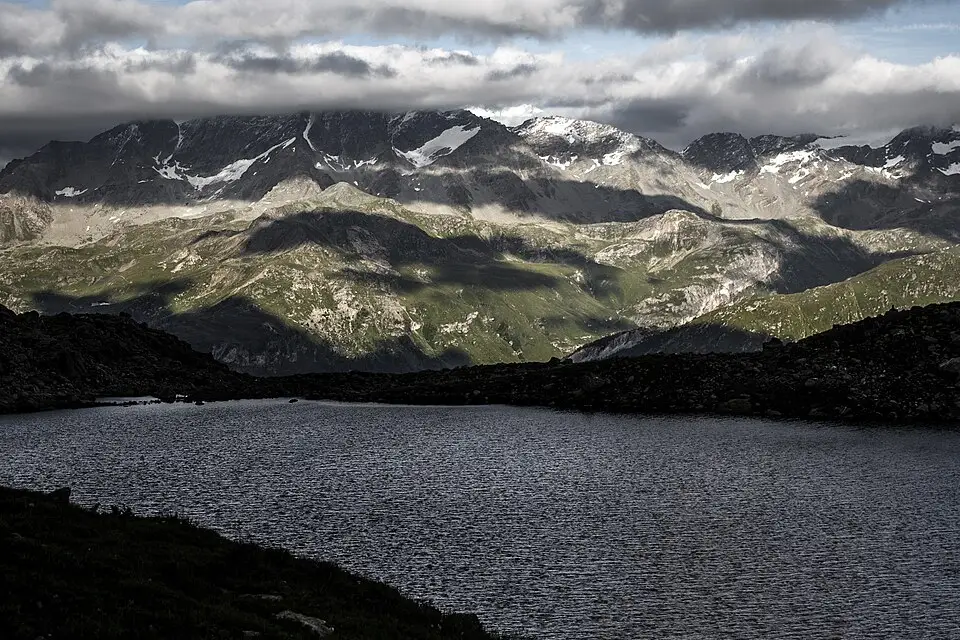 Landschaft und Sehenswürdigkeiten in Engadin für Gruppenreise Engadin mit dem Bus – Dauer & Komfort