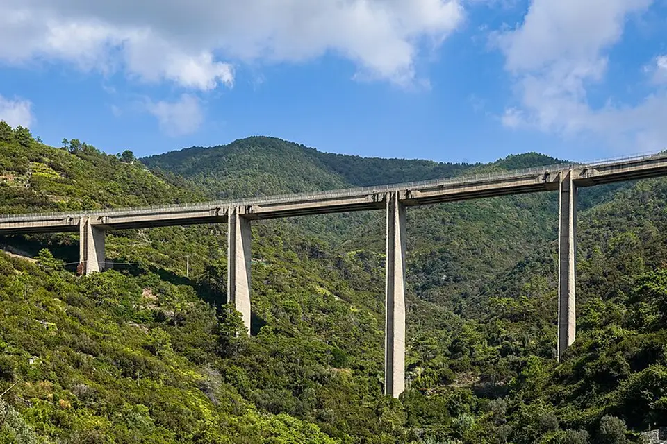 Landschaft und Sehenswürdigkeiten in Ligurien für Busreise Ligurien für Alleinreisende – Reisecheck