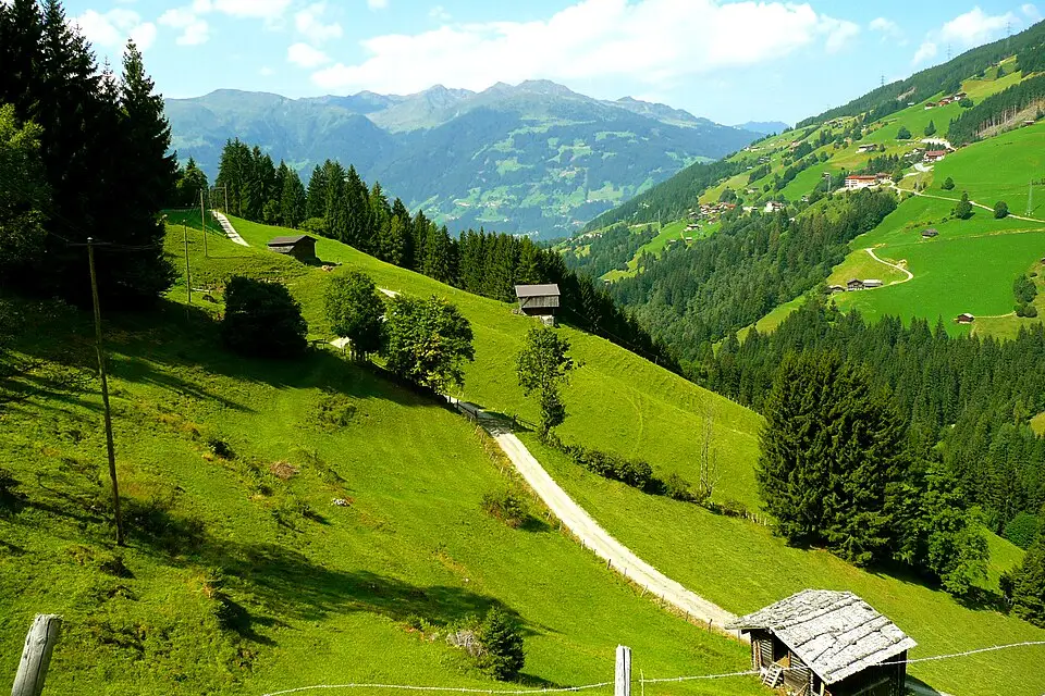 Landschaft und Sehenswürdigkeiten in Zillertal für Busreise Zillertal für Alleinreisende – Reisecheck