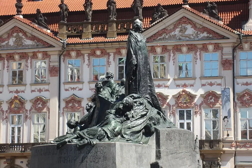 Stimmungsvolle Reiseansicht aus Prag für Busreise Prag 10 Tage – Dauer & Komfort