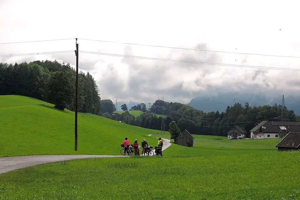 Stimmungsvolle Reiseansicht aus Salzkammergut für Busreise Salzkammergut ab Hamburg – Route & Leistungen