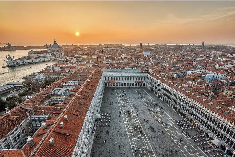 Authentischer Reisemoment in Venedig – passend zu Busreise Venedig mit 4-Sterne-Hotel – ehrlich eingeordnet