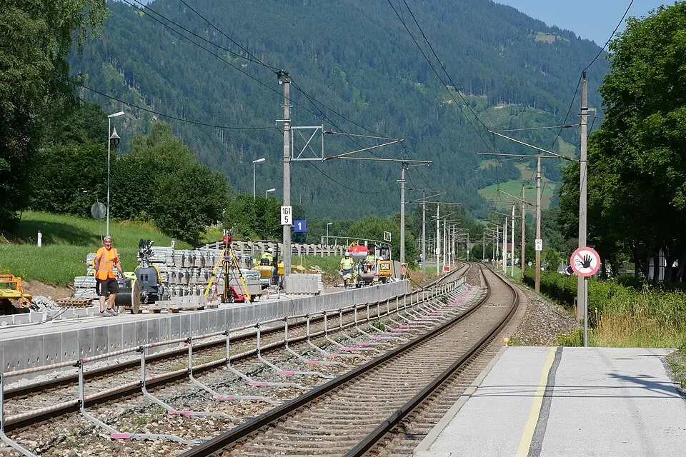 Authentischer Reisemoment in Tirol – passend zu Busreise Tirol für Senioren – Dauer & Komfort