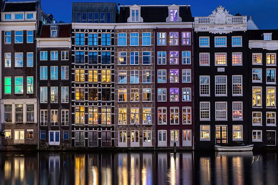 Stimmungsvolle Reiseansicht aus Amsterdam für Busreise Amsterdam ab Stuttgart – Tipps zur Auswahl