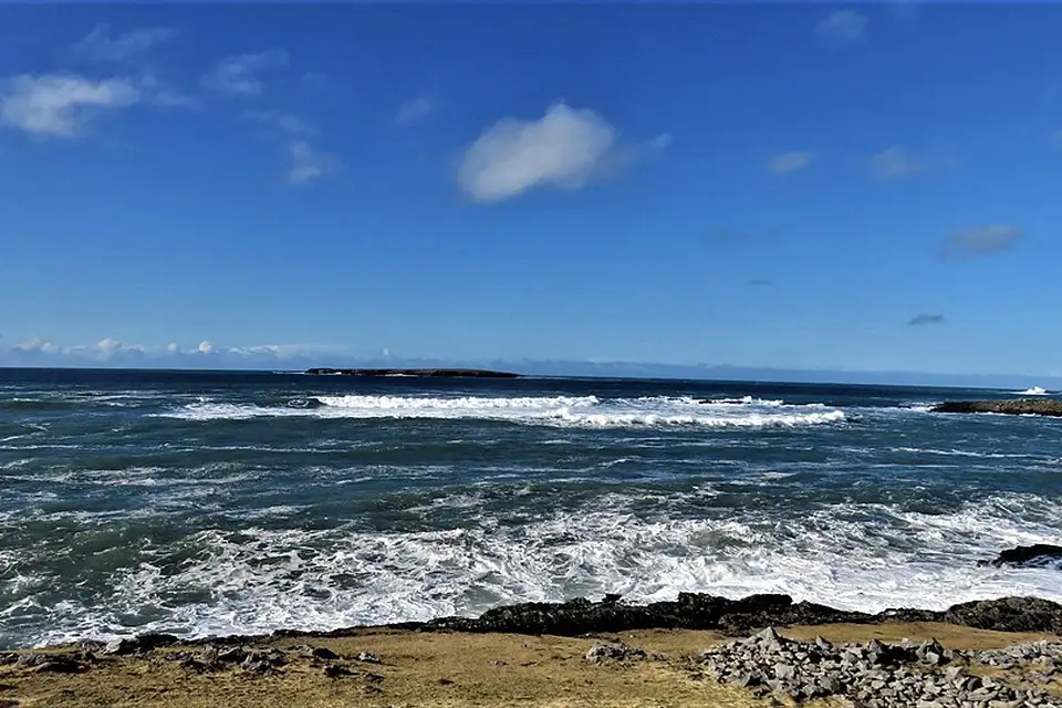 Stimmungsvolle Reiseansicht aus Irland für Busreise Irland im Sommer – Reisecheck