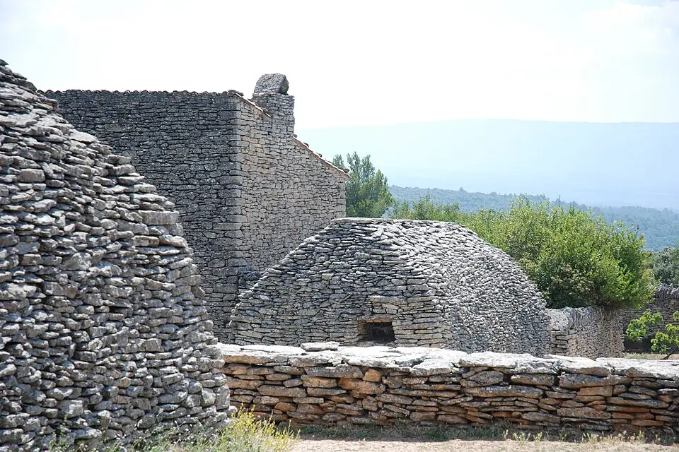 Authentischer Reisemoment in Provence – passend zu Busreise Provence übers Wochenende – Tipps zur Auswahl