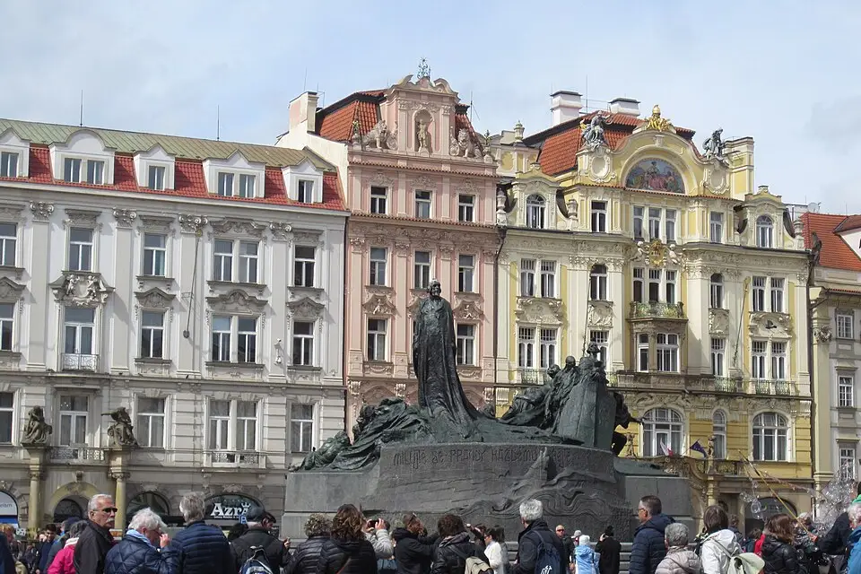 Authentischer Reisemoment in Prag – passend zu Busreise Prag 10 Tage – Dauer & Komfort
