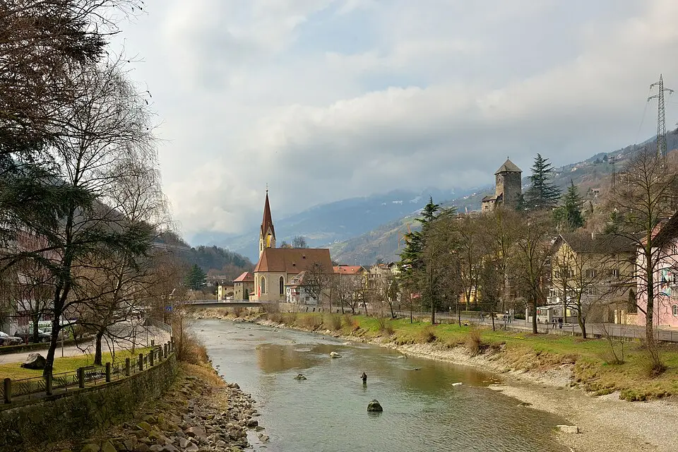 Landschaft und Sehenswürdigkeiten in Südtirol für Busreise Südtirol ab Berlin – ehrlich eingeordnet